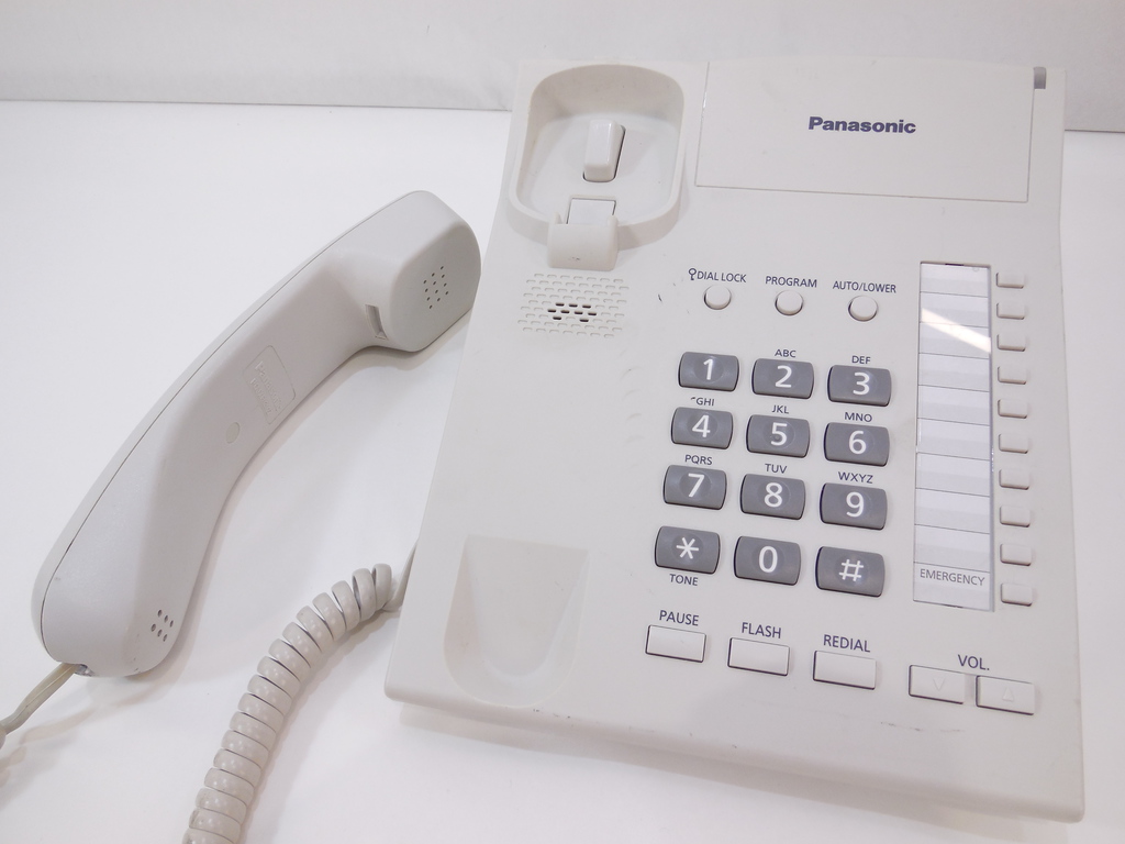 Телефон проводной Panasonic KX-TS2382 - Pic n 282432
