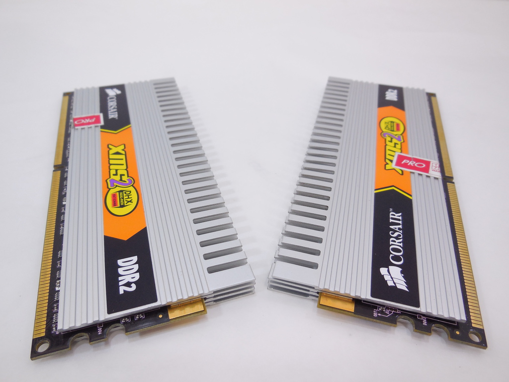 Комплект модулей памяти Corsair XMS2 DDR2 2x2Gb - Pic n 282925