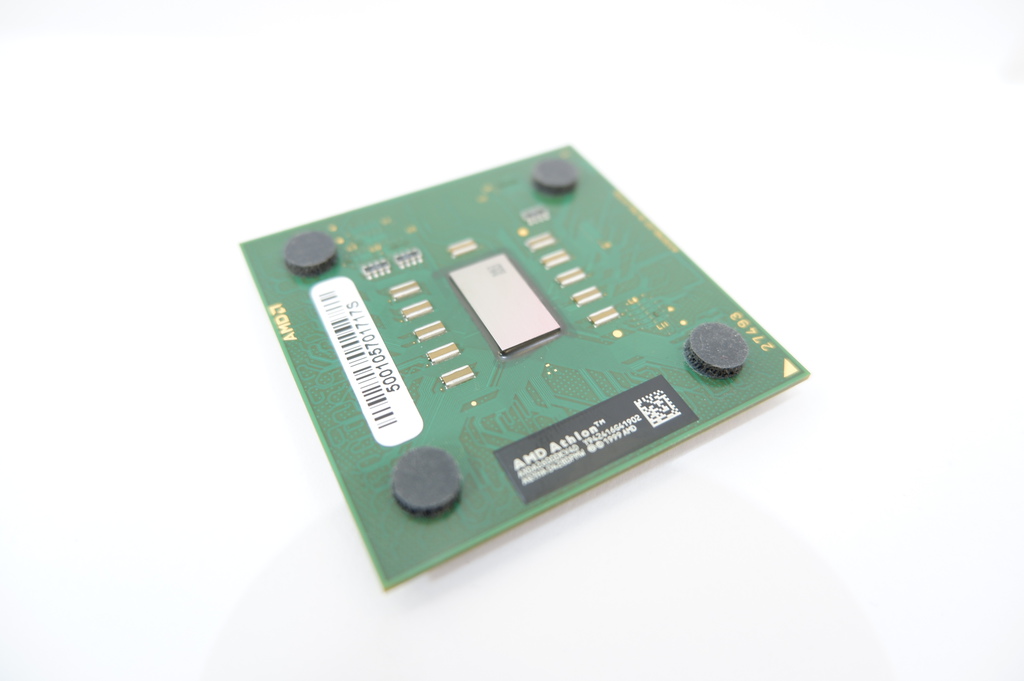 Процессор AMD Athlon XP 2600+ Socket A - Pic n 283109