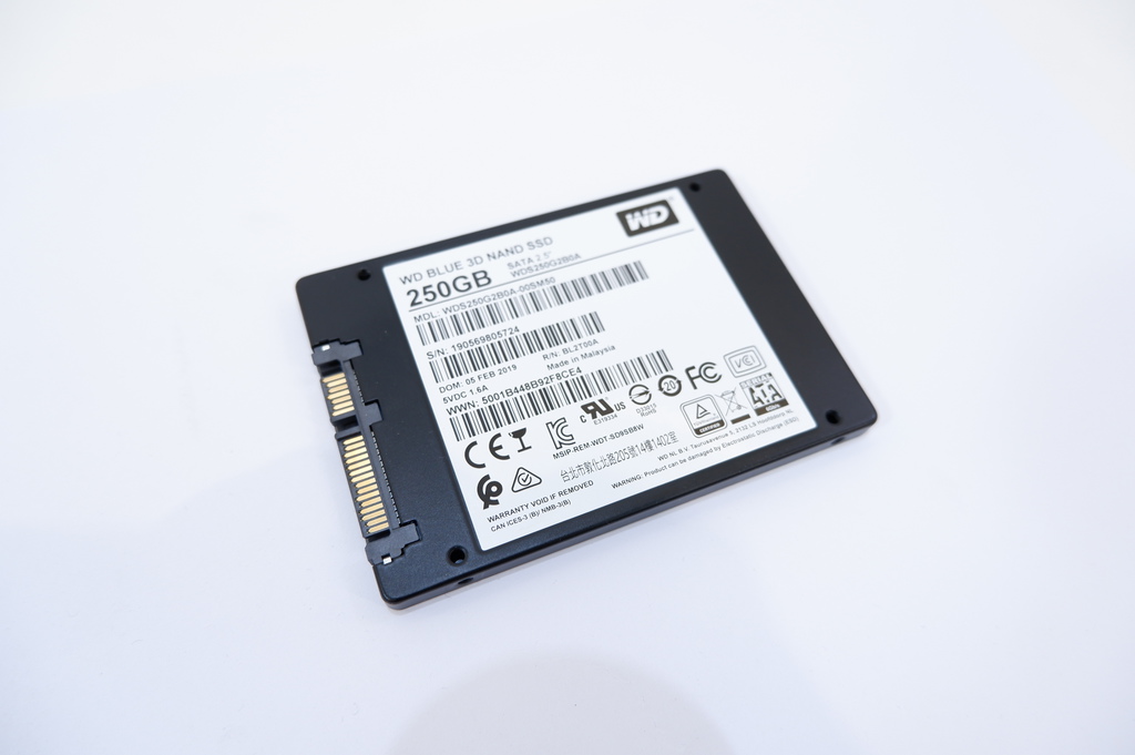 Твердотельный накопитель SSD 250GB WD Blue - Pic n 285621