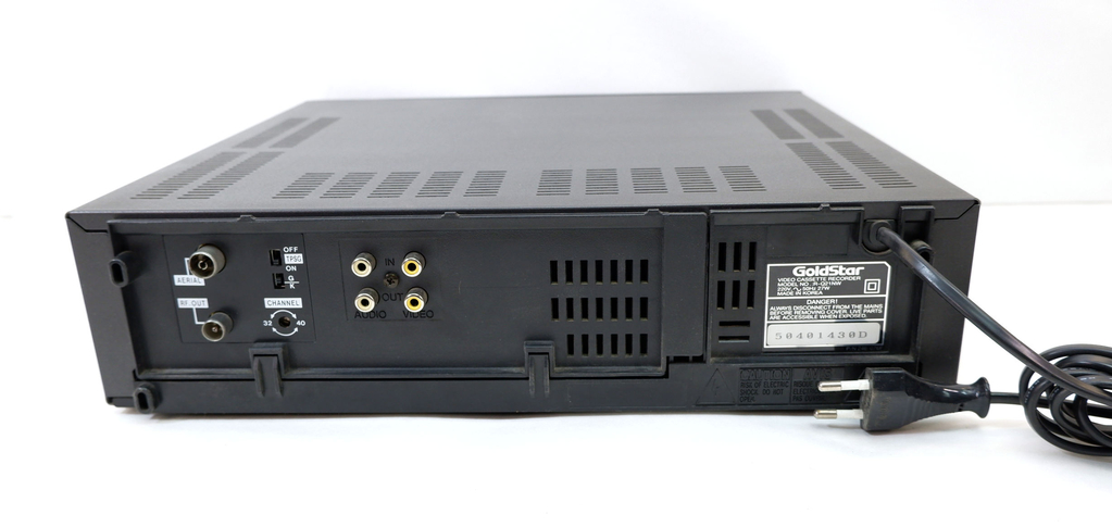 Видеомагнитофон VHS GoldStar (LG) R-Q21NW - Pic n 291443