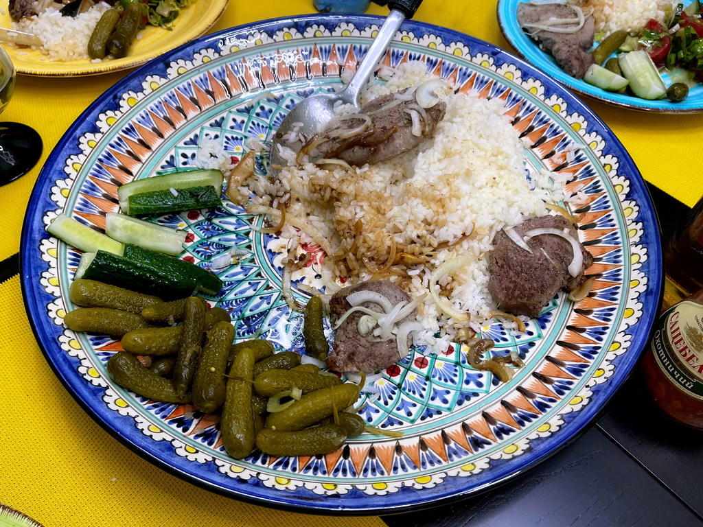 Узбекский Ляган с пловом фото. - Pic n 294576