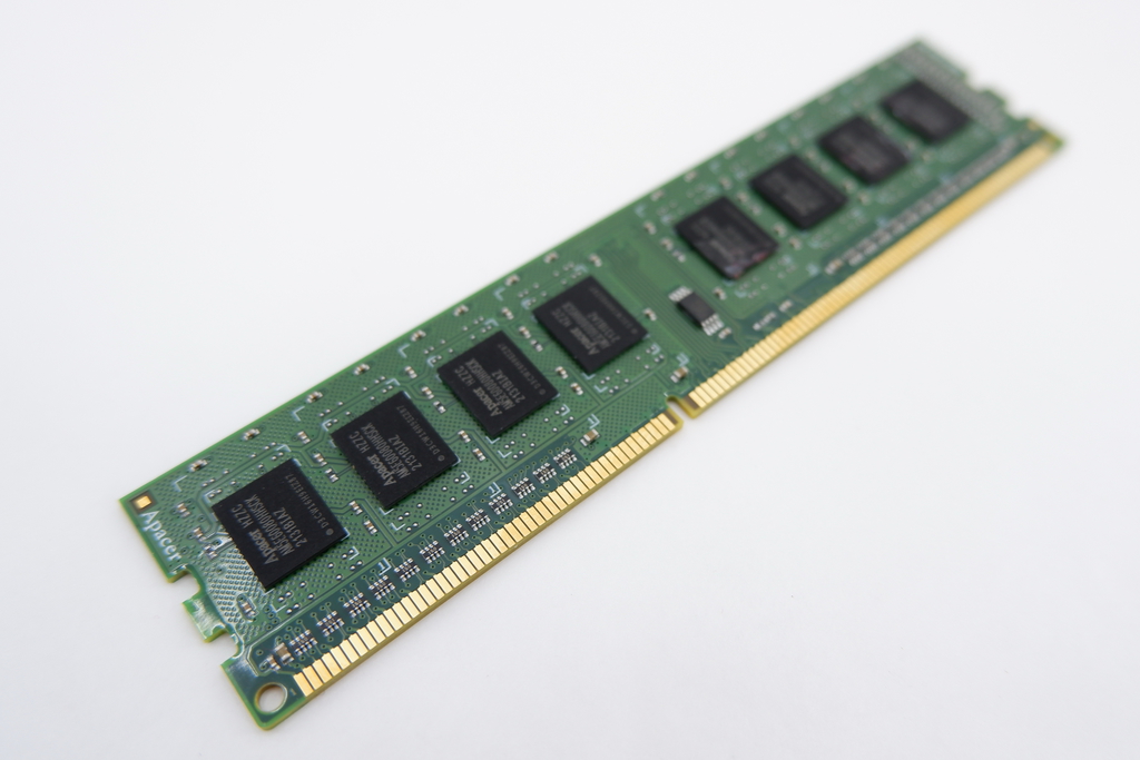 Модуль памяти DDR3 4Gb AU04GFA60CATBGC  - Pic n 297078