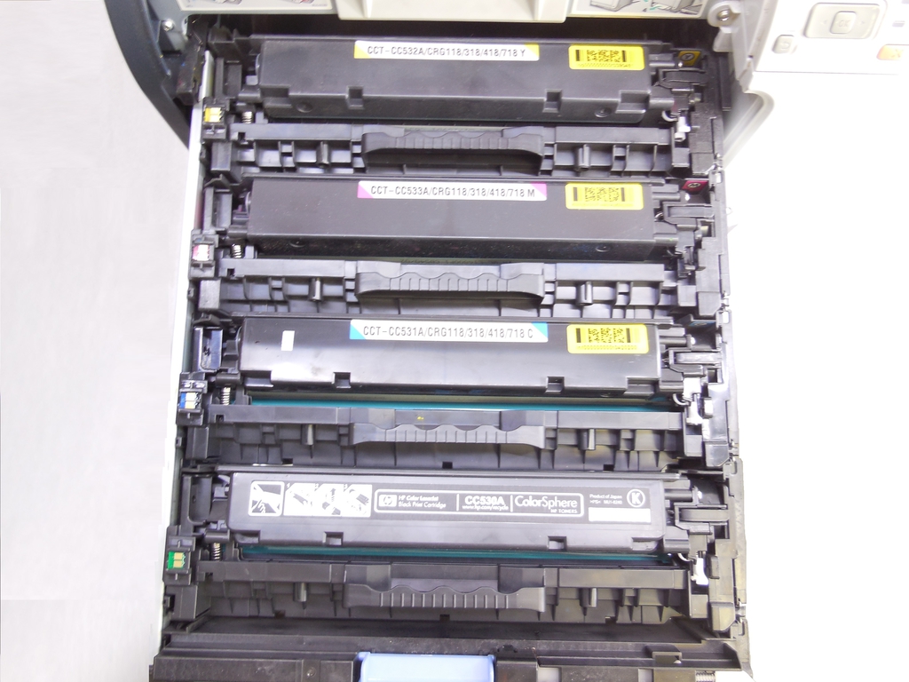 Принтер HP Color LaserJet CP2025n - Pic n 298315