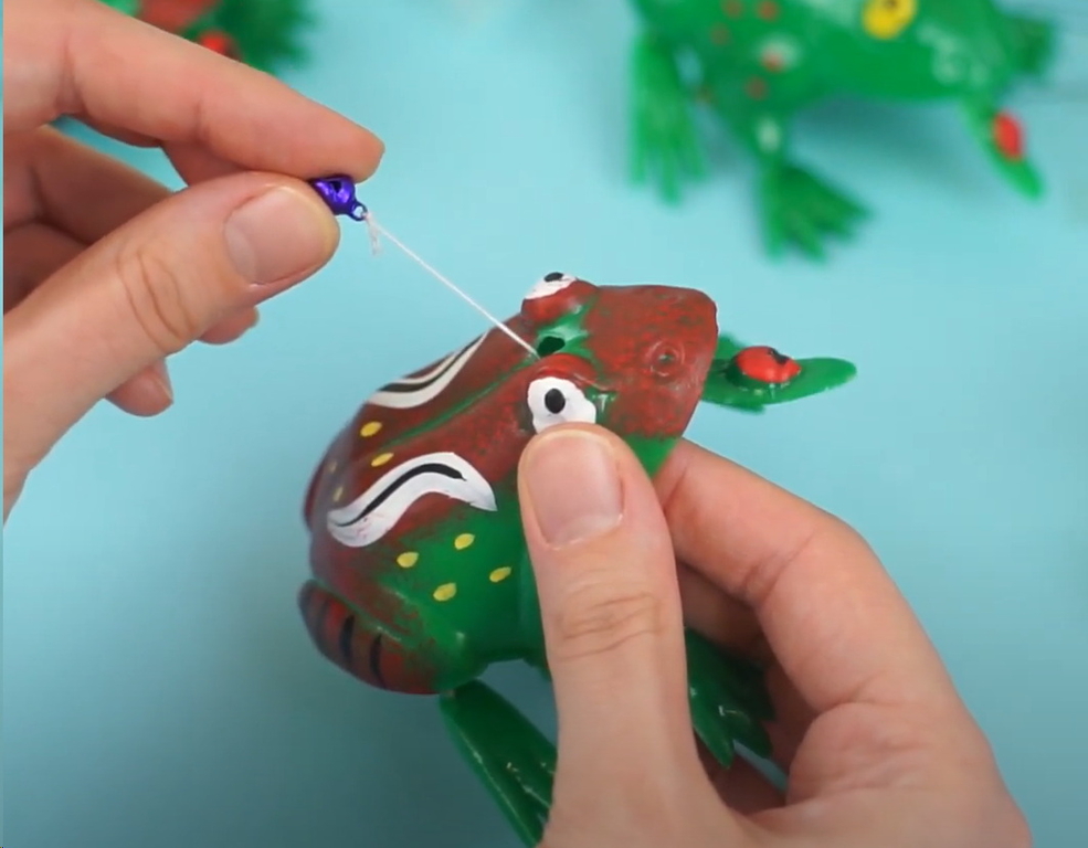 Заводная лягушка на веревочке - Pic n 301365