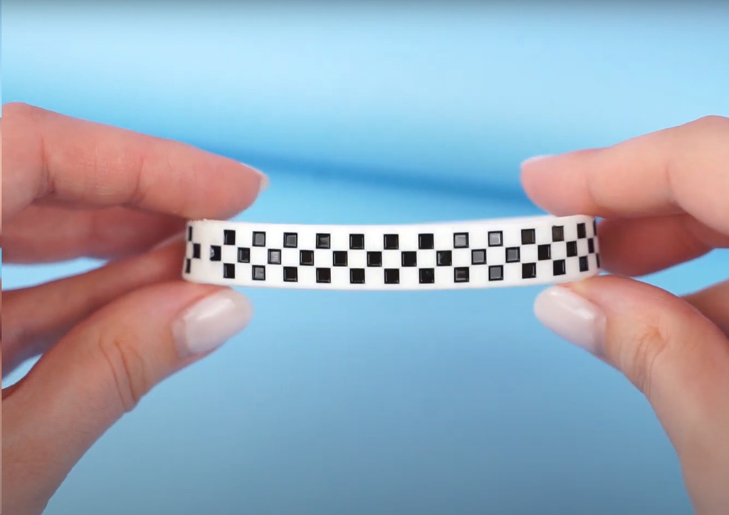 Браслет силиконовый Black&White белый 7см - Pic n 302450