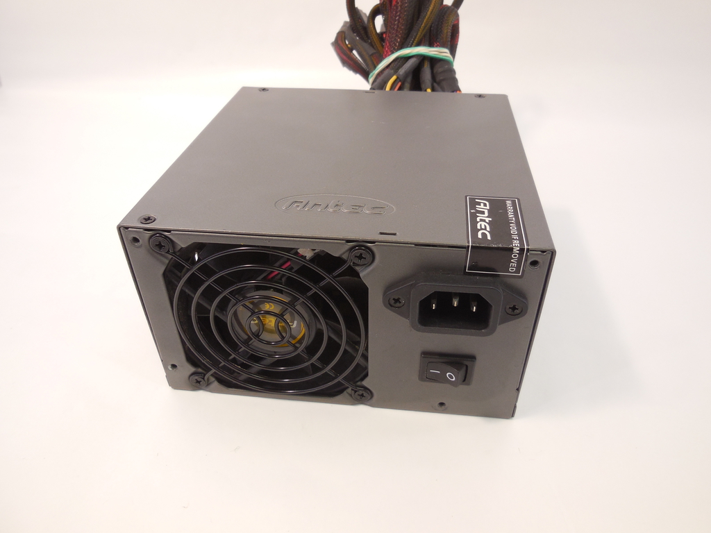 Блок питания ATX 550W Antec NeoPower 550 - Pic n 303772