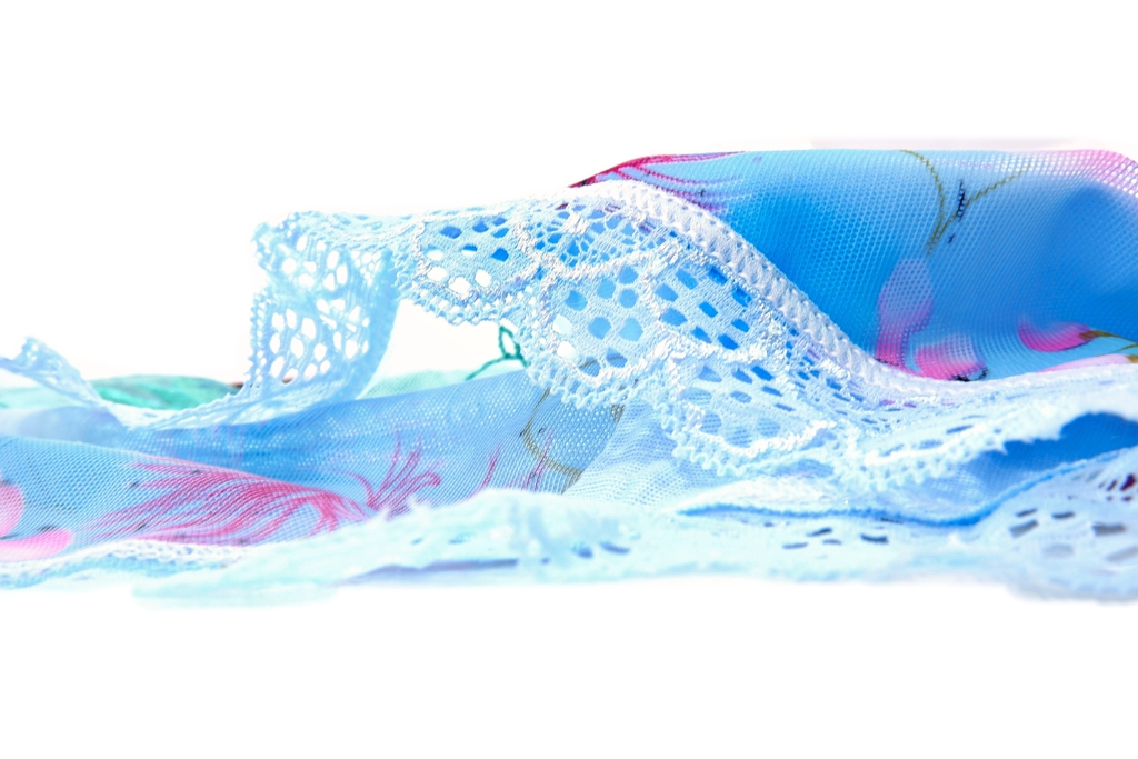 Женские прозрачные сексуальные кружевные бесшовные трусики, с цветочной вышивкой, бирюзовые размер XXL  - Pic n 307456