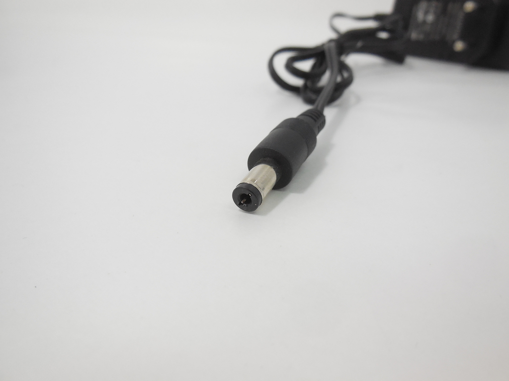 Блок питания AC / DC Adaptor WT1202000 12v 2a - Pic n 307707