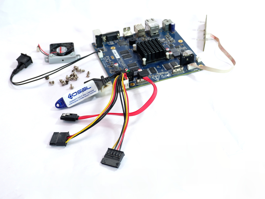 Плата DS-1090 rev1.3 Barebone bb-1900 /e/2h Видеорегистратора TRASSIR с шлейфами и USB ключом pcb 101208731 - Pic n 310957