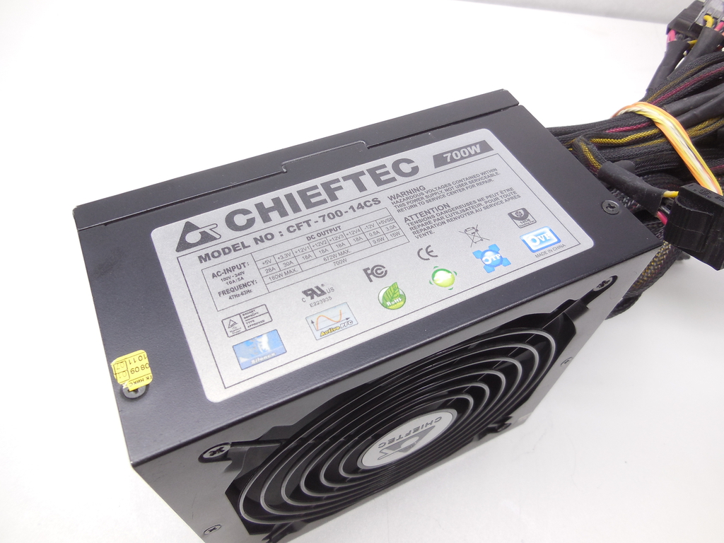 Блок питания ATX 700W Chieftec Super Series CFT-700-14CS - Pic n 295571