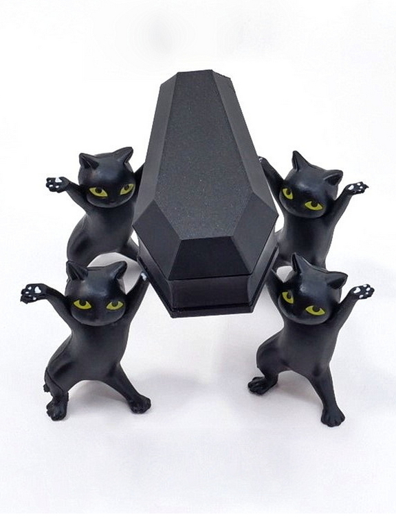 Coffin Danсе. Четыре черненьких котенка, несут танцуя, черненький гробик. Коробка для мелочей, бижутерии, украшений. В подарочной коробке. - Pic n 310984