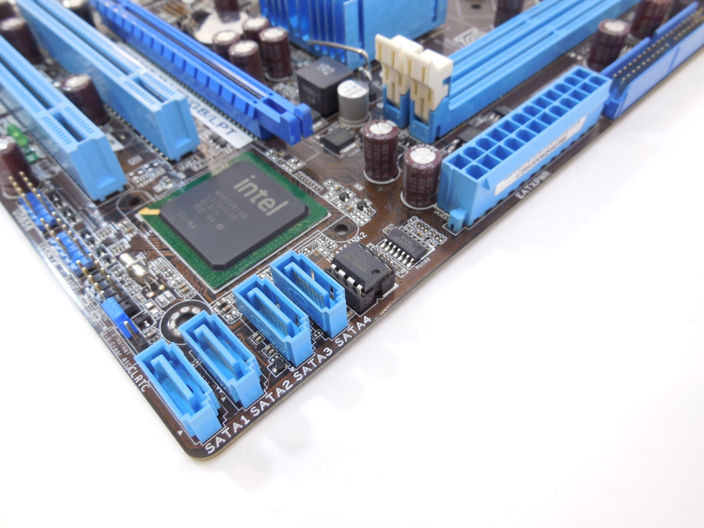 Материнская плата LGA 1155 Asus P8H61-MX R2. 0 Intel H61, 2xDDR3, PCI-E x16, 4xSATA, 24+4pin, VGA, DVI, 4xUSB, mATX Рамка задних портов - Pic n 272003