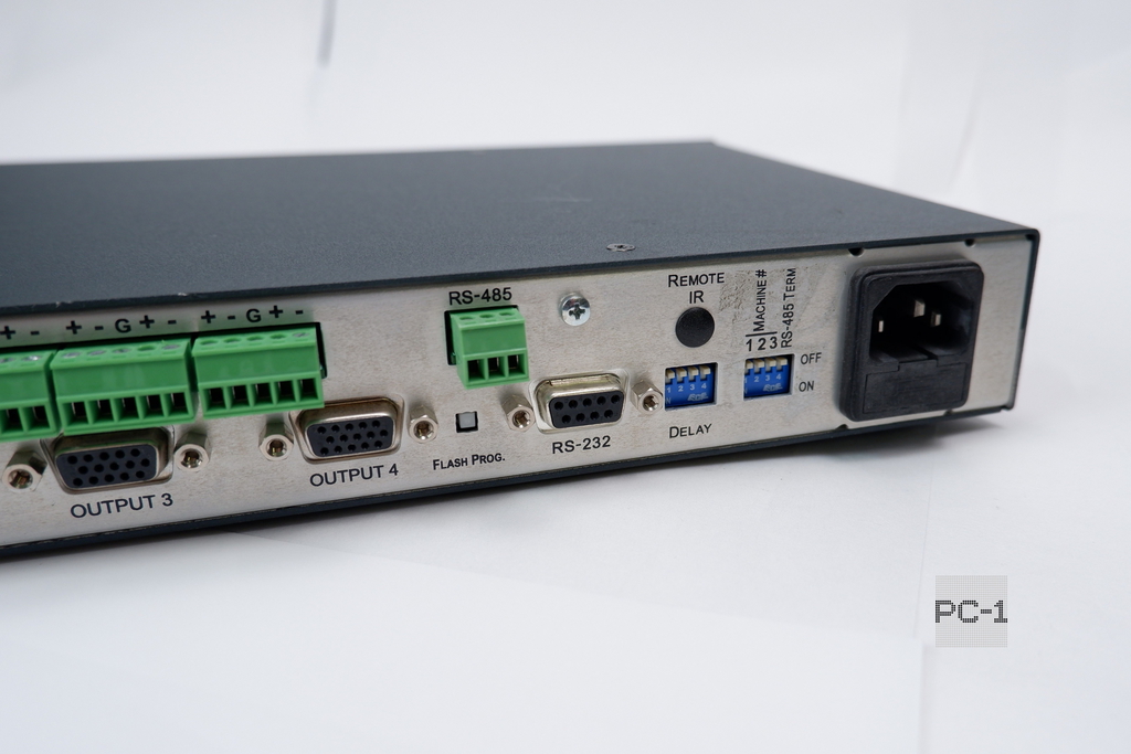 Преобразователь Kramer Electronics VP-4x4 XL 4х4 сигнала VGA и стерео аудио. совместимость с HDTV. Без пульта ДУ, P/N: 705-70592010 - Pic n 311204