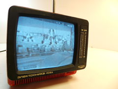 Портативный телевизор Электроника-409Д