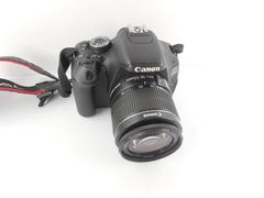 Зеркальная фотокамера Canon EOS 600D Kit