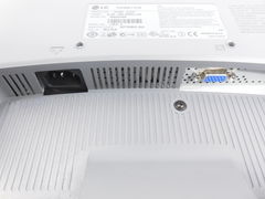 ЖК-монитор 15" LG Flatron L1515S белый - Pic n 264232
