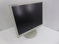 ЖК-монитор 17" Samsung 713N белый