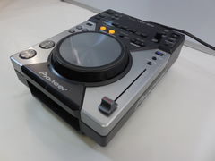 DJ CD-плеер Pioneer CDJ-400