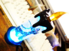 USB свеча Чёрная кошка, жидкость с блестками - Pic n 277802