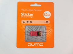 Флэш-накопитель USB 32Gb Qumo Sticker
