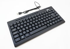 Компактная USB Клавиатура Ritmix чёрная RKB-104 