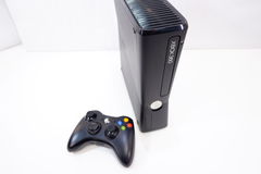 Игровая приставка Microsoft Xbox 360S, Model 1439 - Pic n 288578