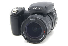 Легенда! Фотоаппарат Sony Cyber-shot DSC-R1