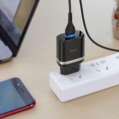Сетевое зарядное устройство Hoco C12Q Smart, черный, Smart USB, 3A, черный, 18W