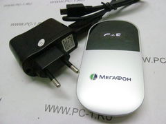 Мобильный Роутер 3G/Wi-Fi МегаФон E5832S ,802.11g, 54 Мбит/с /microSD /Зарядка